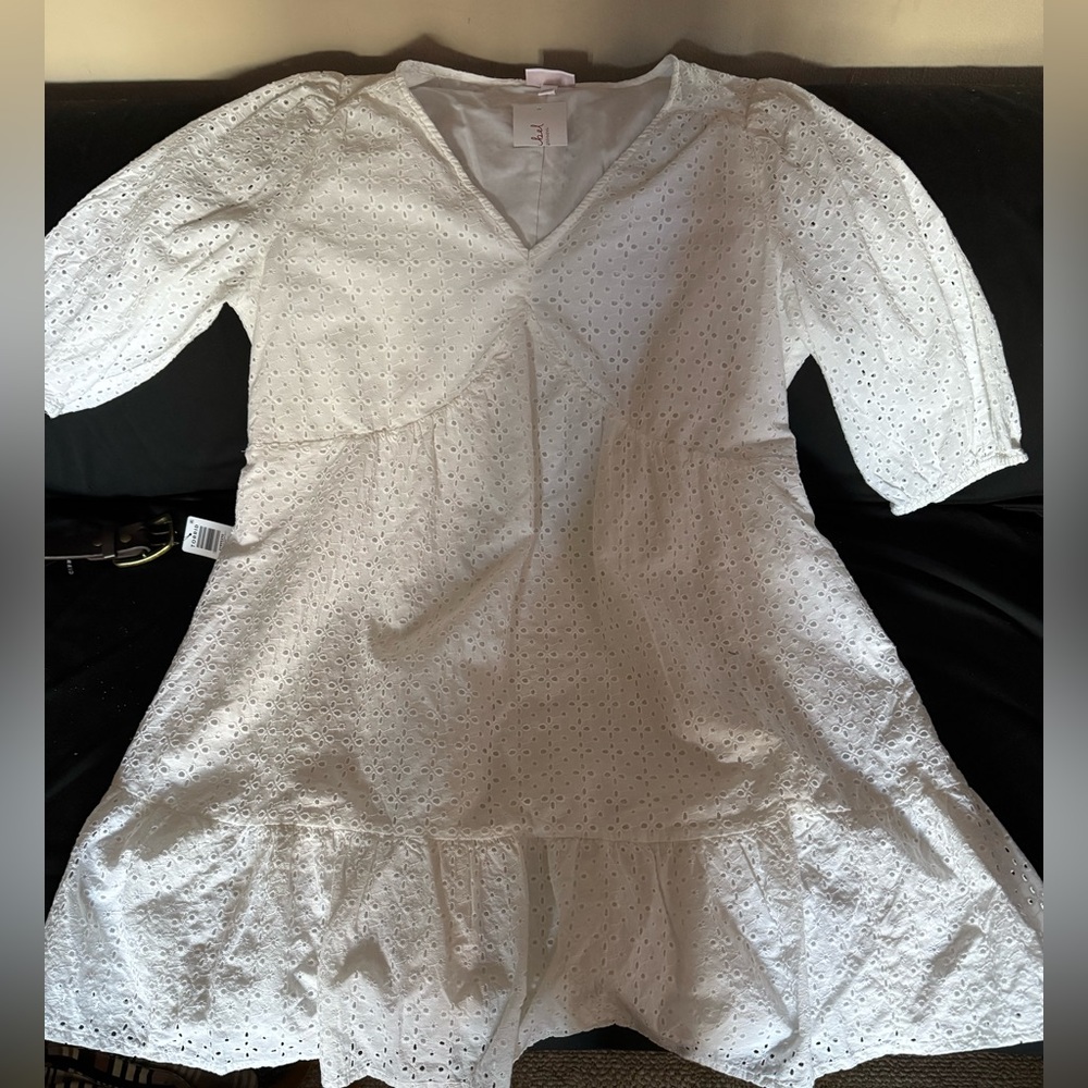 Brand new womens White Eyelet Dress size XXL